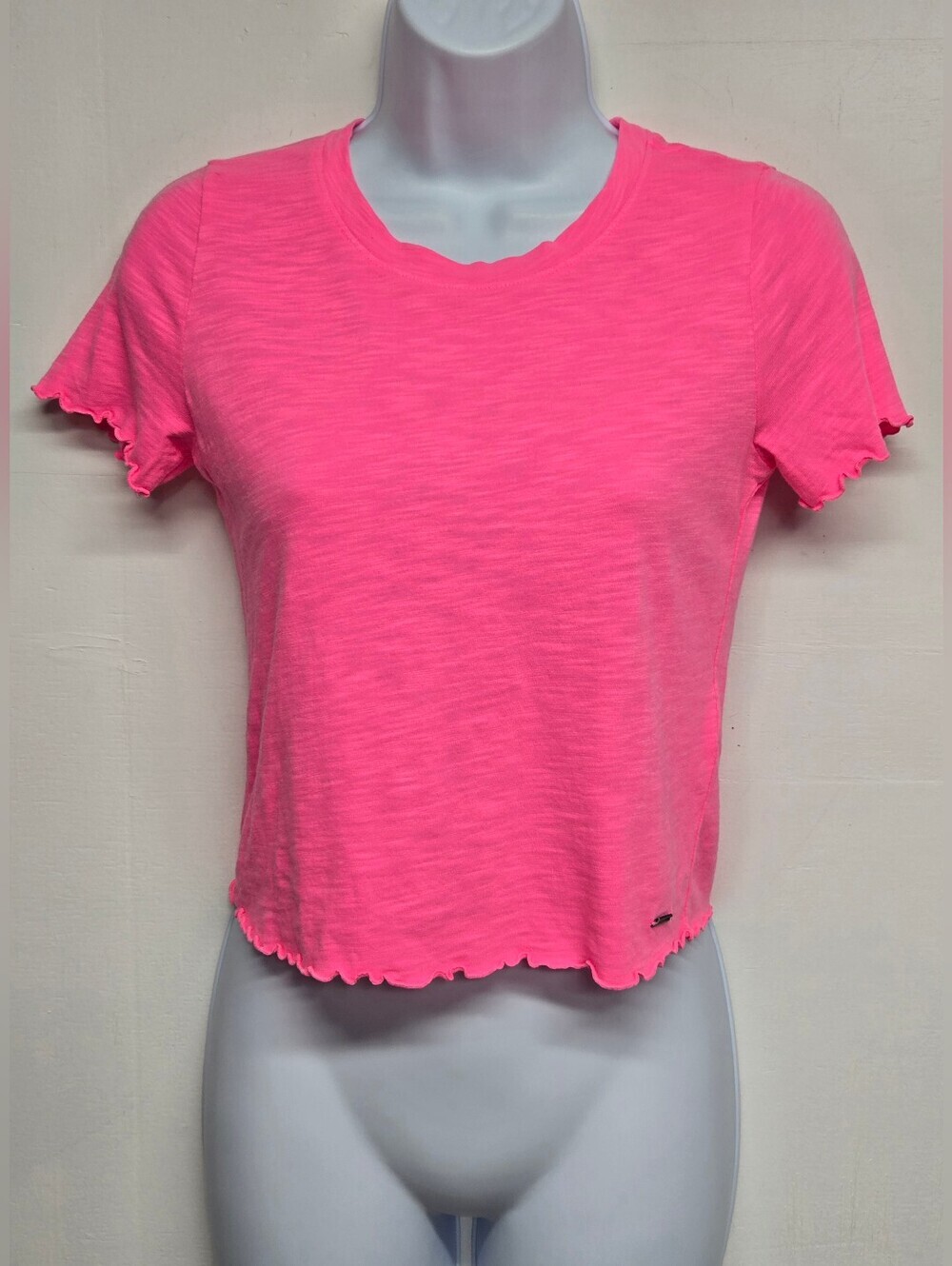 Hollister Must Have Collection XS Neon Pink Short Sleeve Top Sttetch Tee Ruffled